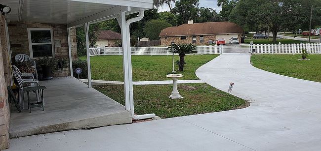 Image of 400 W Graves Ave