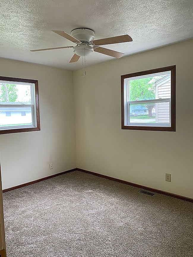 Photo of 1701 N Schrader Ave, Springfield, IL