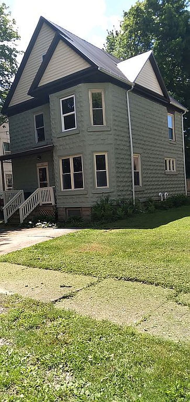 Photo of 107 Chaddock Ave, Hornell, NY