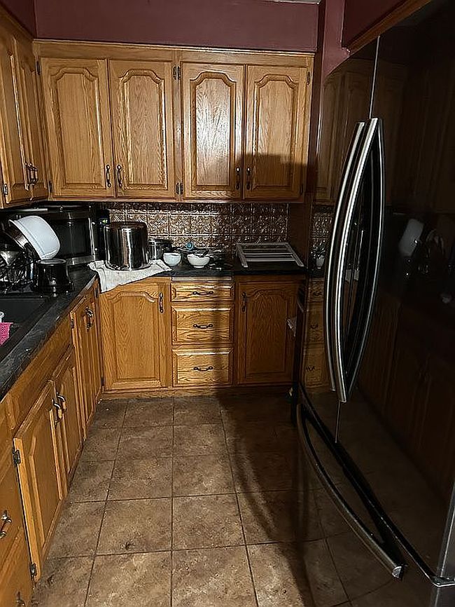 Preview of property located at 132 Motel Ave