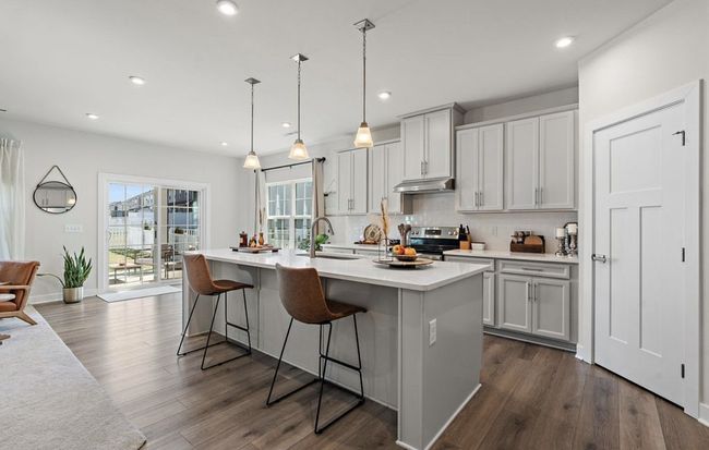 Additional photo 1 of property located at 406 Ryan Ave