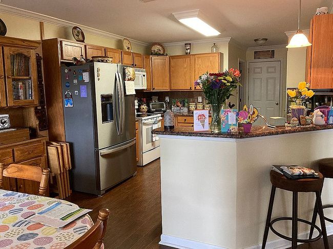 Image of 221 El Grande Ln
