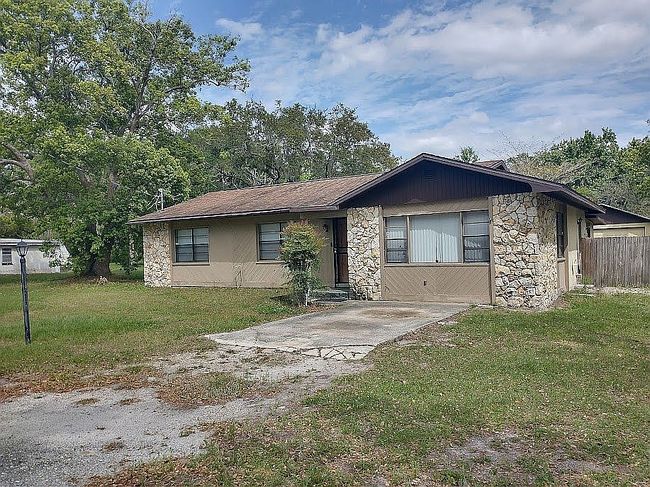 Preview of property located at 143 N Hollis St