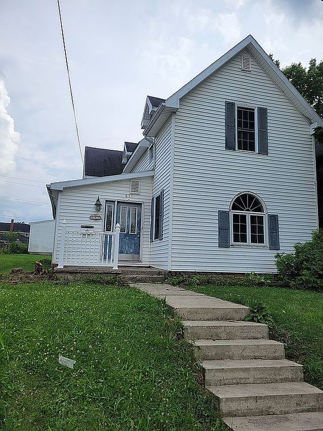 Photo of 410 E Lincoln St