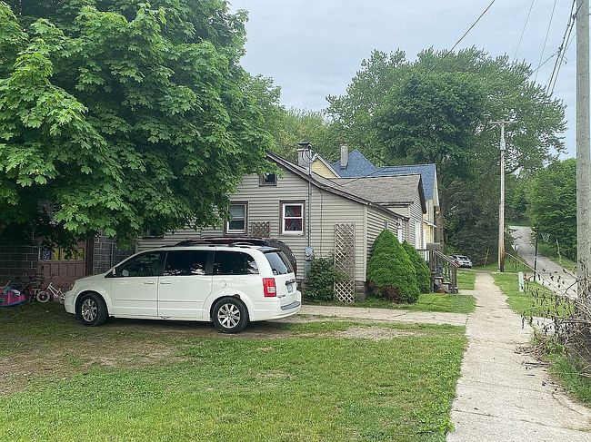 Photo of 153 14th St, Manistee, MI