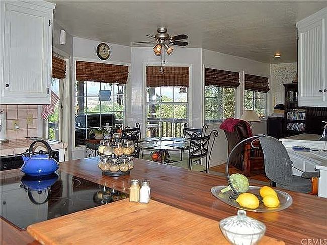 Photo of 19447 Park Ridge Dr, Hidden Valley Lake, CA