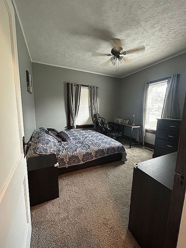 Photo of 739 N Hazel St, Pontiac, IL