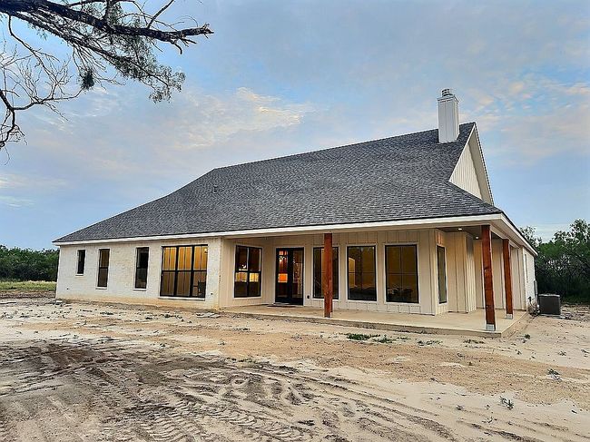 Additional photo 1 of property located at 1186 Old Pearsall Rd