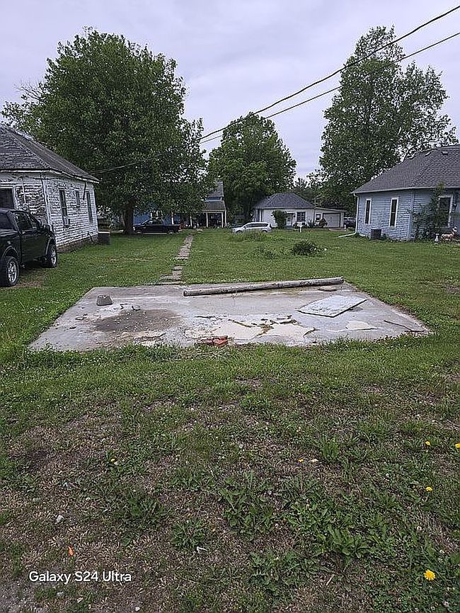 Image of 1024 Mclean St