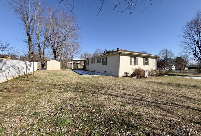 Image of 170 Richardson Ave