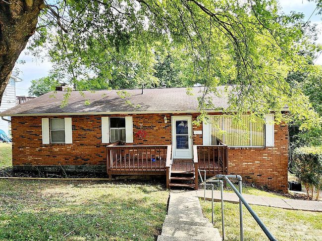 Photo of 2311 S Walnut St