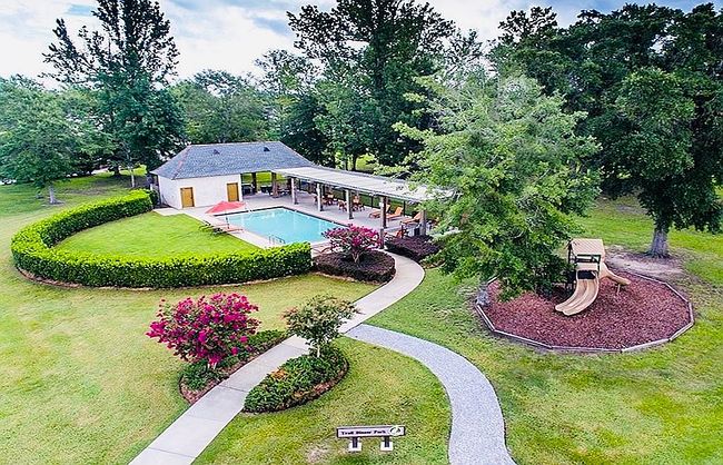 Photo of 106 Cypress Crossing Dr, Belle Chasse, LA