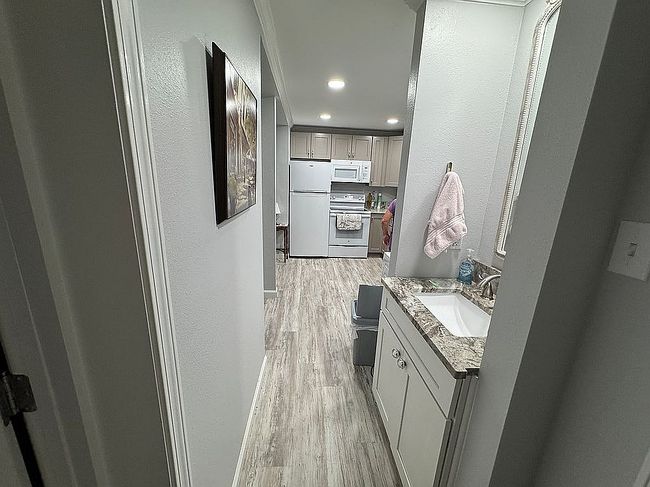 Image of 257 Cherokee St Apt 2