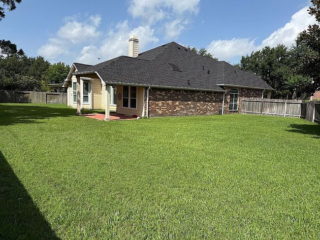 Photo of 10714 Barker Lake Ct, Cypress, TX