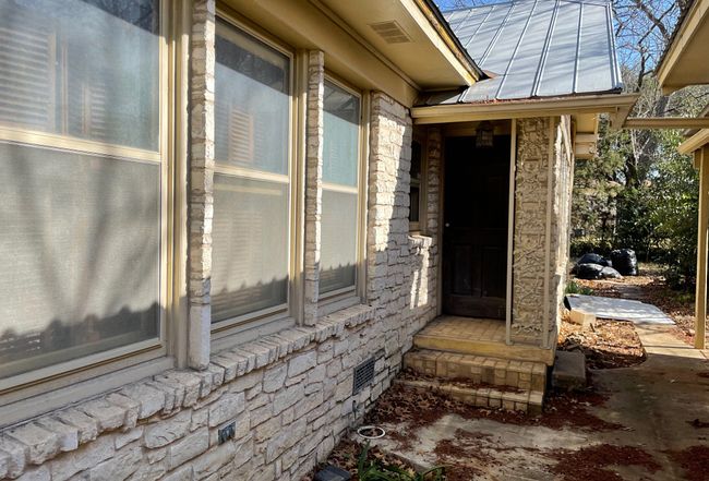 Image of 1605 S Austin Ave