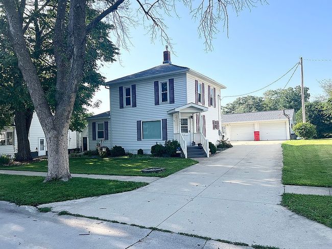 Image of 204 W 6th St
