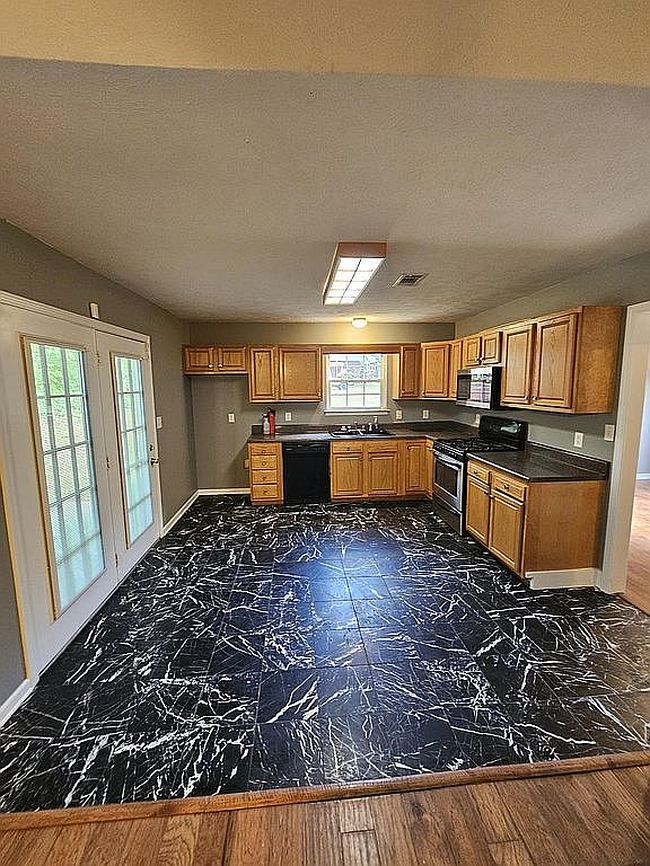Photo of 712 Michael Dr, Redfield, AR