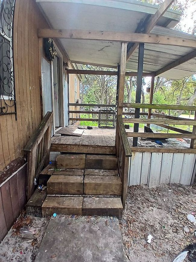 Photo of 285 Ne 443rd Ave, Old Town, FL