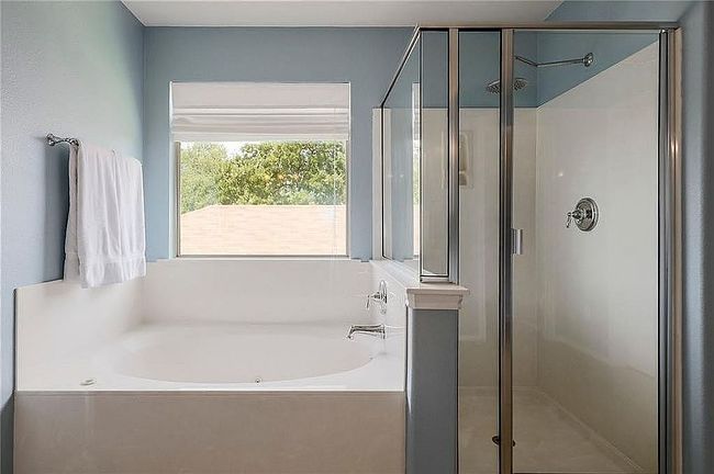 Additional photo 2 of property located at 2118 Howell Mountain Dr