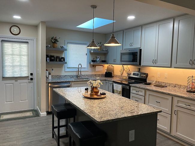 Photo of 174 Spruce Pine Rd, Newland, NC