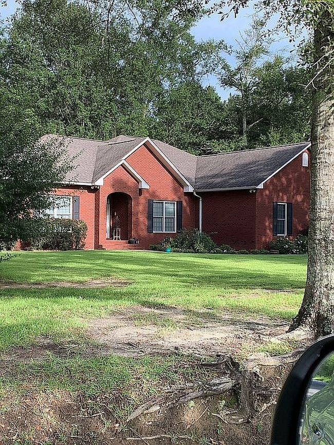 Photo of 1421 Gainer Rd, Chipley, FL