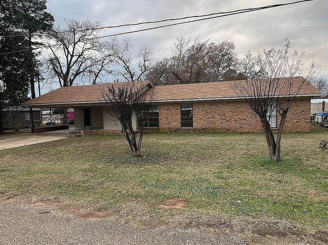 Additional photo 3 of property located at 601 Bowie St