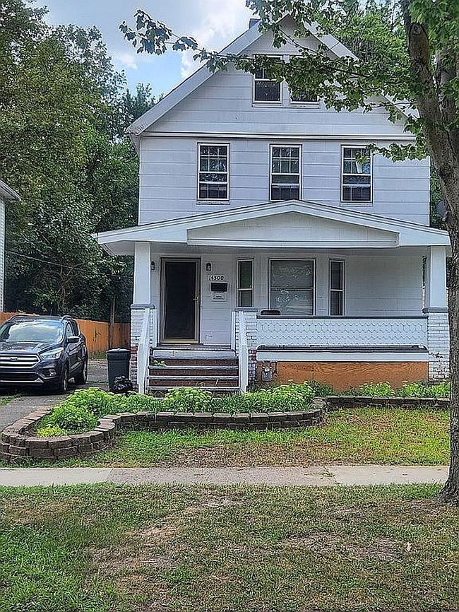 Photo of 14500 Alder Ave
