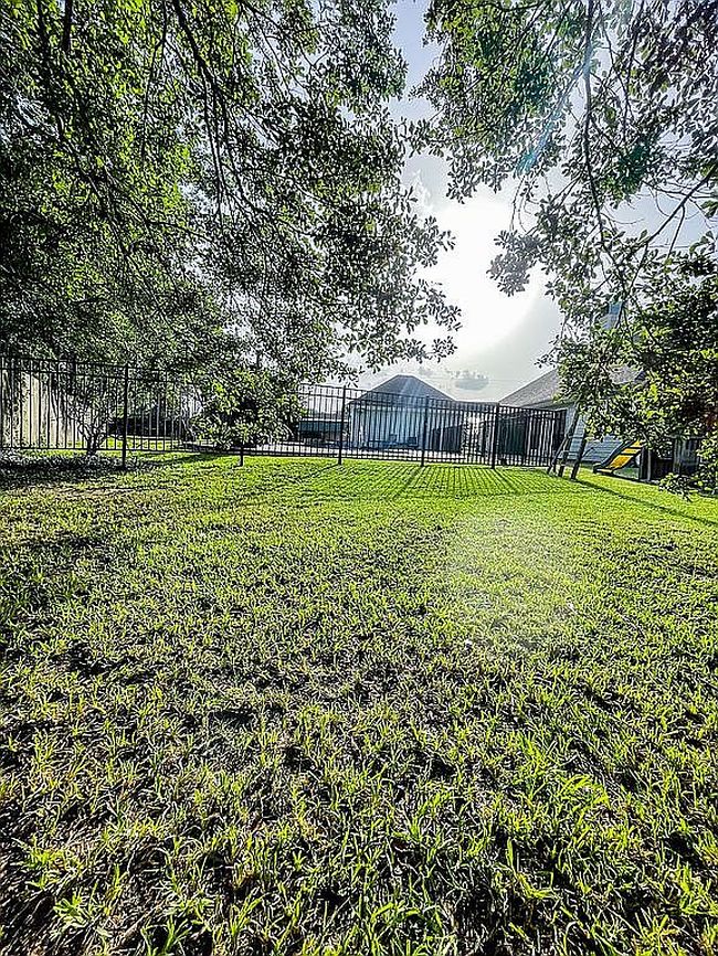 Photo of 811 Comfort Ln, Jennings, LA