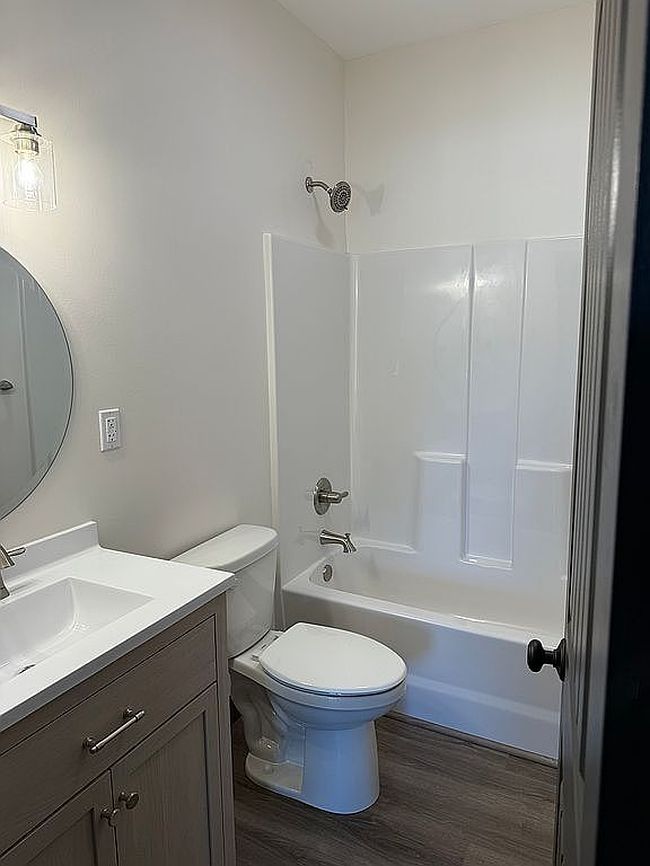 Image of 723 Broadway Ext