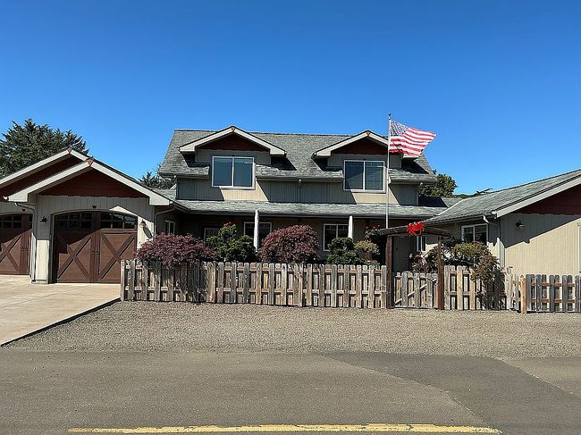 Photo of 220 Ne Ruble St, Waldport, OR