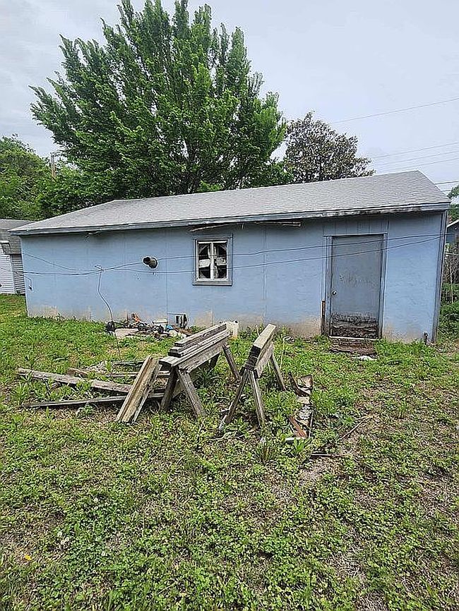 Photo of 1028 N Indiana Ave, Wichita, KS