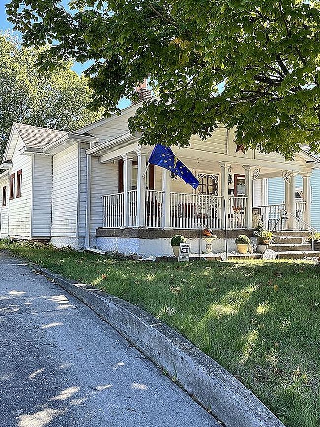 Photo of 117 S Gladstone Ave