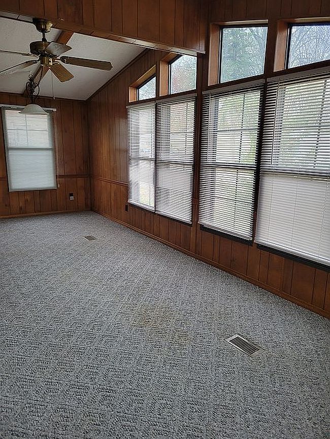 Photo of 3345 Nottingham Rd #162, Bay City, MI