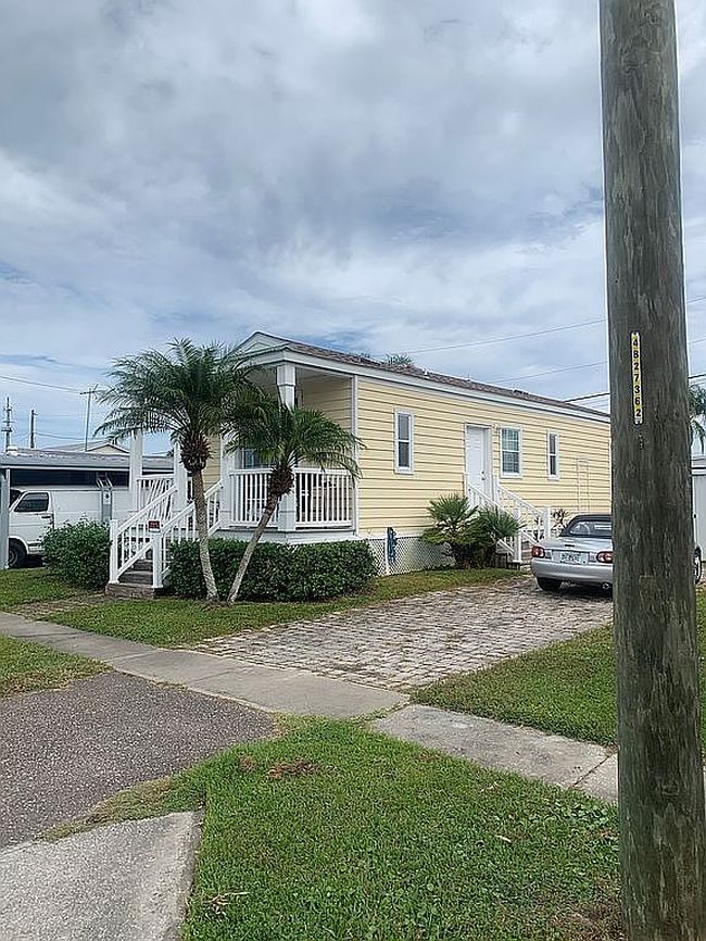 Photo of 1415 Main St Lot 217, Dunedin, FL