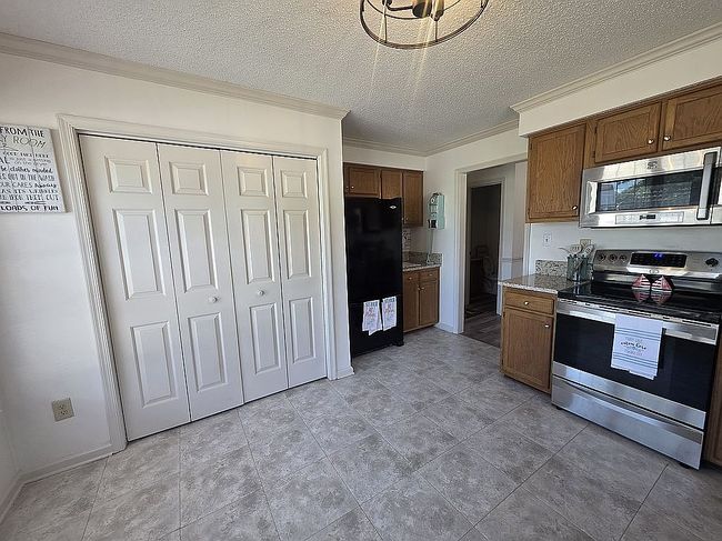 Additional photo 3 of property located at 117 Stagecoach Watch