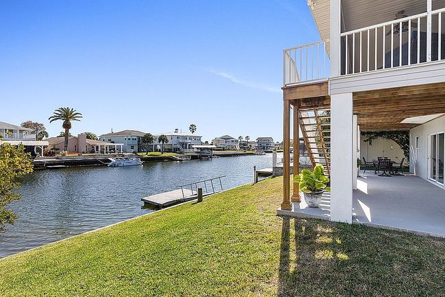 Image of 4396 5th Isle Dr