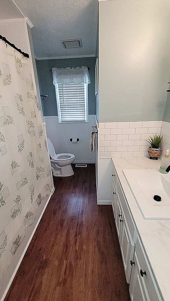 Preview of property located at 9 Lakeview Dr