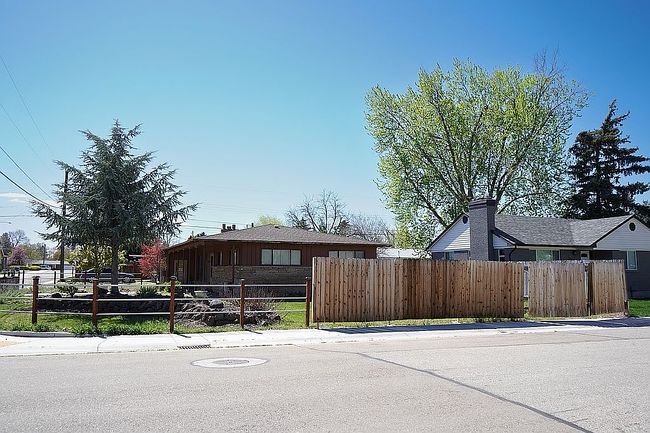 Additional photo 3 of property located at 1107 S Cameron St