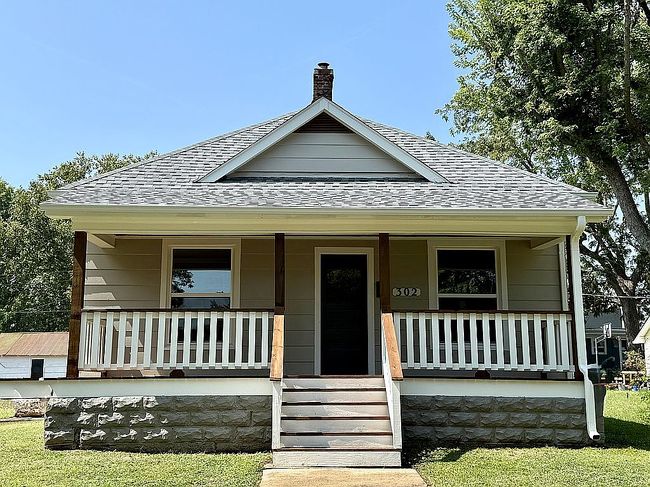 Photo of 302 S Elm St