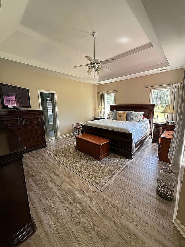 Image of 141 Clinton Crossing Dr