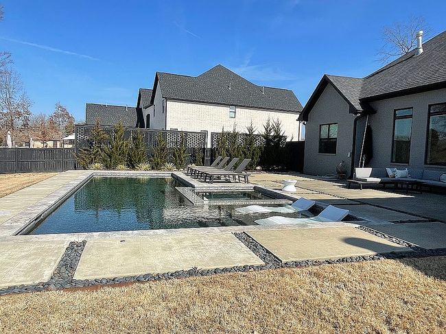 Image of 253 Southern Lake Rd