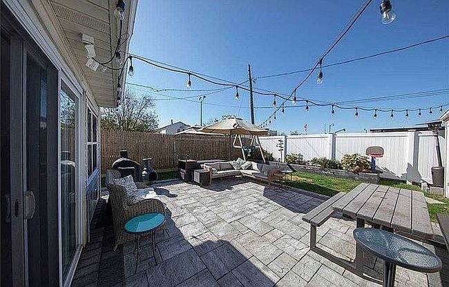 Photo of 709 Monroe Blvd, Long Beach, NY