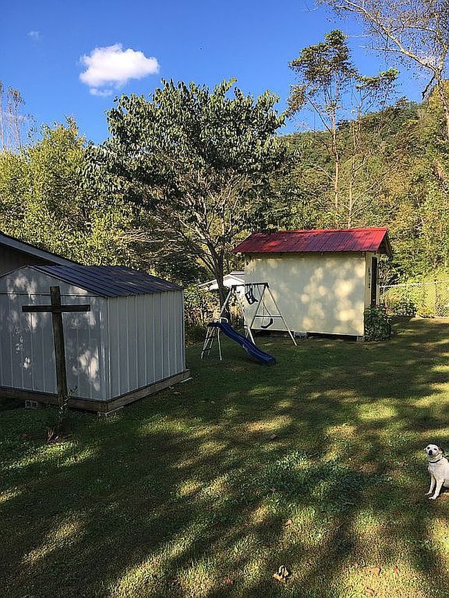 Image of 15 Charlene Ln