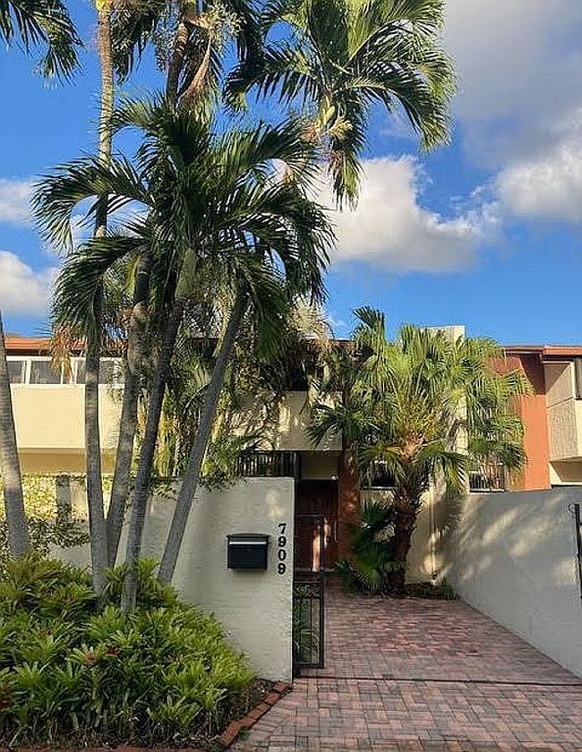 Image of 7909 Sw 105th Ave