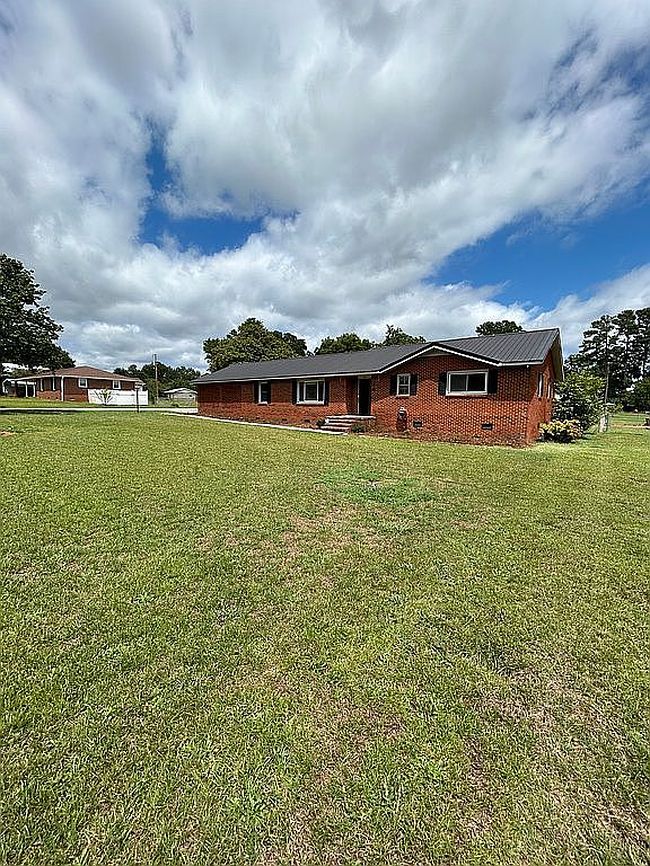 Photo of 126 Carling Dr