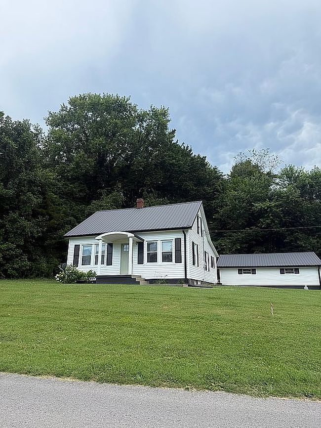 Photo of 735 Highway 900 Rd