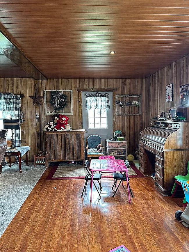 Photo of 338 County Road 1900 N, Xenia, IL