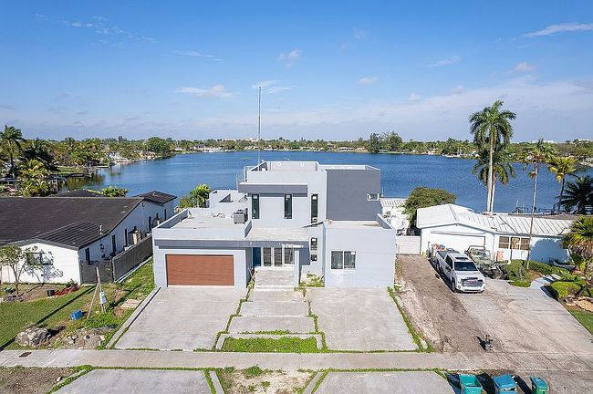 Preview of property located at 10755 Sw 52nd Ter