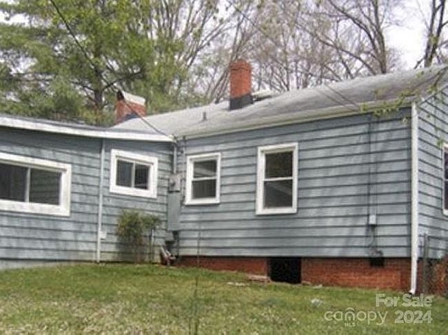 Preview of property located at 4918 Buckingham Dr