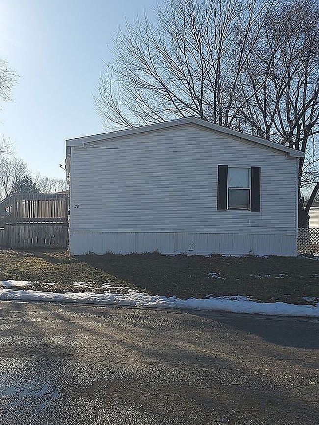 Photo of 38 Forsythia Dr, Belton, MO